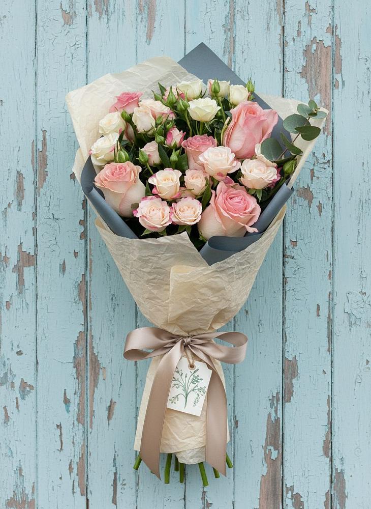 Букет цветов из: Розы в Сретенске