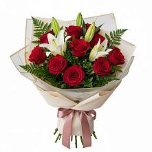 Букет цветов из:  Лилии и Розы в Сретенске