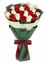 Букет Микс из красных и белых роз #REPLACE_PRED# Сретенске