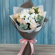 Букет цветов из:  Хризантемы и Розы в Сретенске