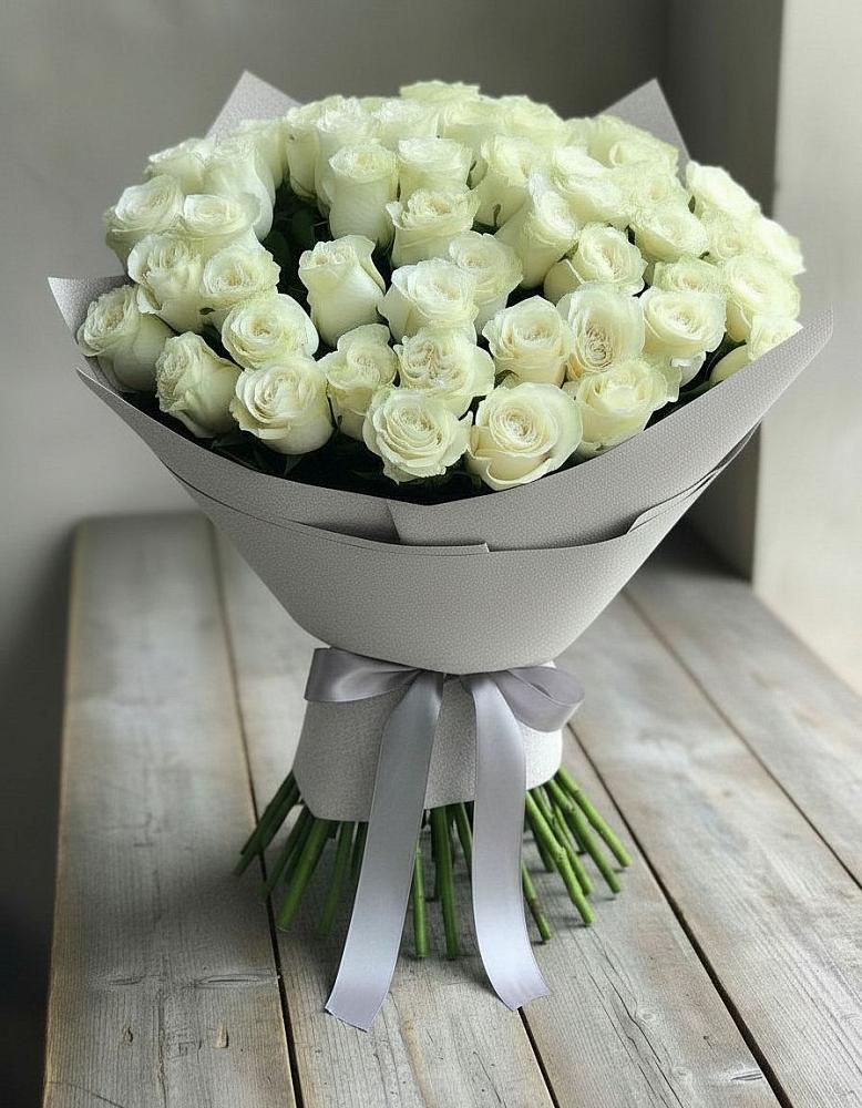 Букет 35 Белых роз в Сретенске