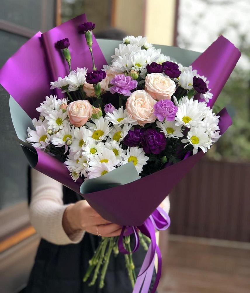 Букет цветов из: Хризантемы, Гвоздики и Розы в Сретенске