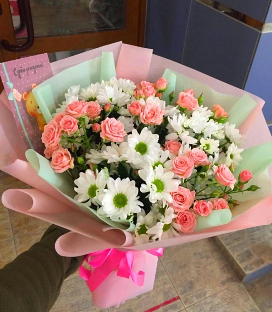 Букет цветов из: Розы и Хризантемы в Сретенске