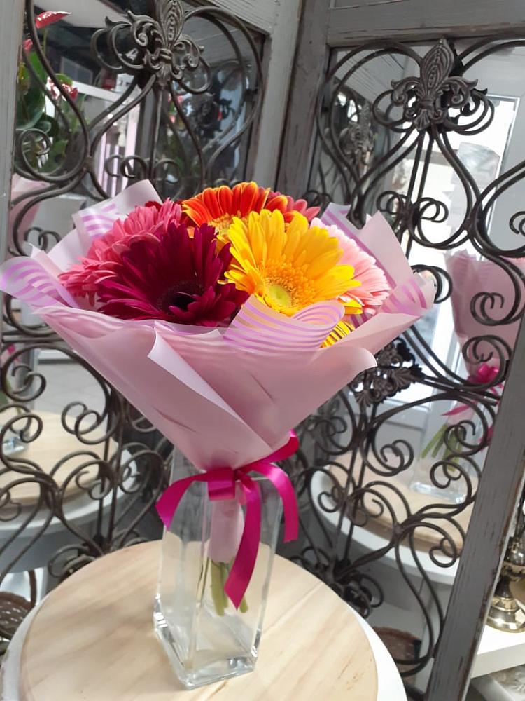 Букет цветов из: Герберы в Сретенске