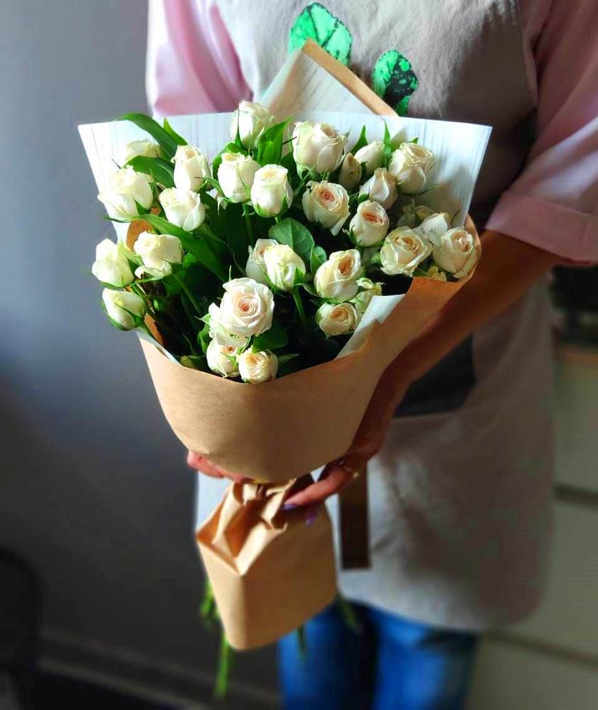 Букет цветов из: Розы в Сретенске