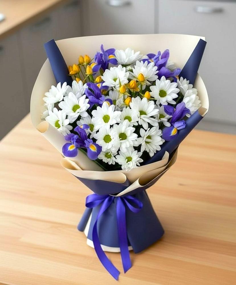 Букет цветов из: Розы, Ирисы и Хризантемы в Сретенске