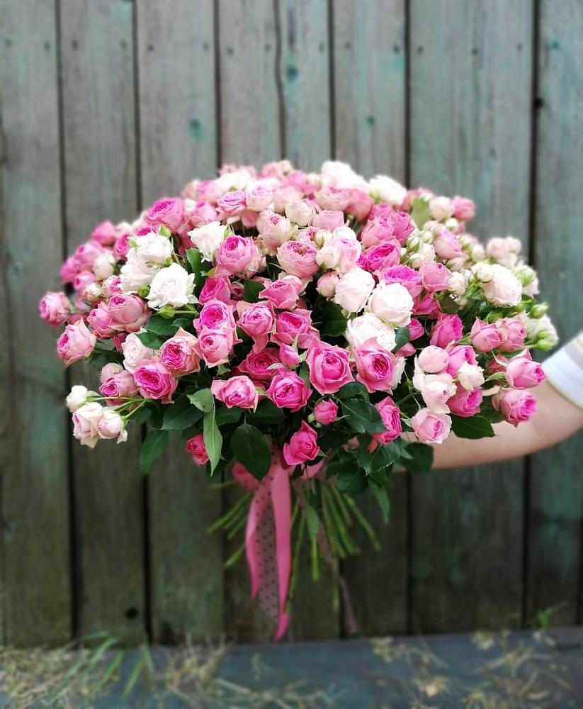 Букет Розовые кустовые розы Натали и Лав Лидия в Сретенске