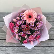 Букет цветов из:  Розы, Герберы и Хризантемы в Сретенске
