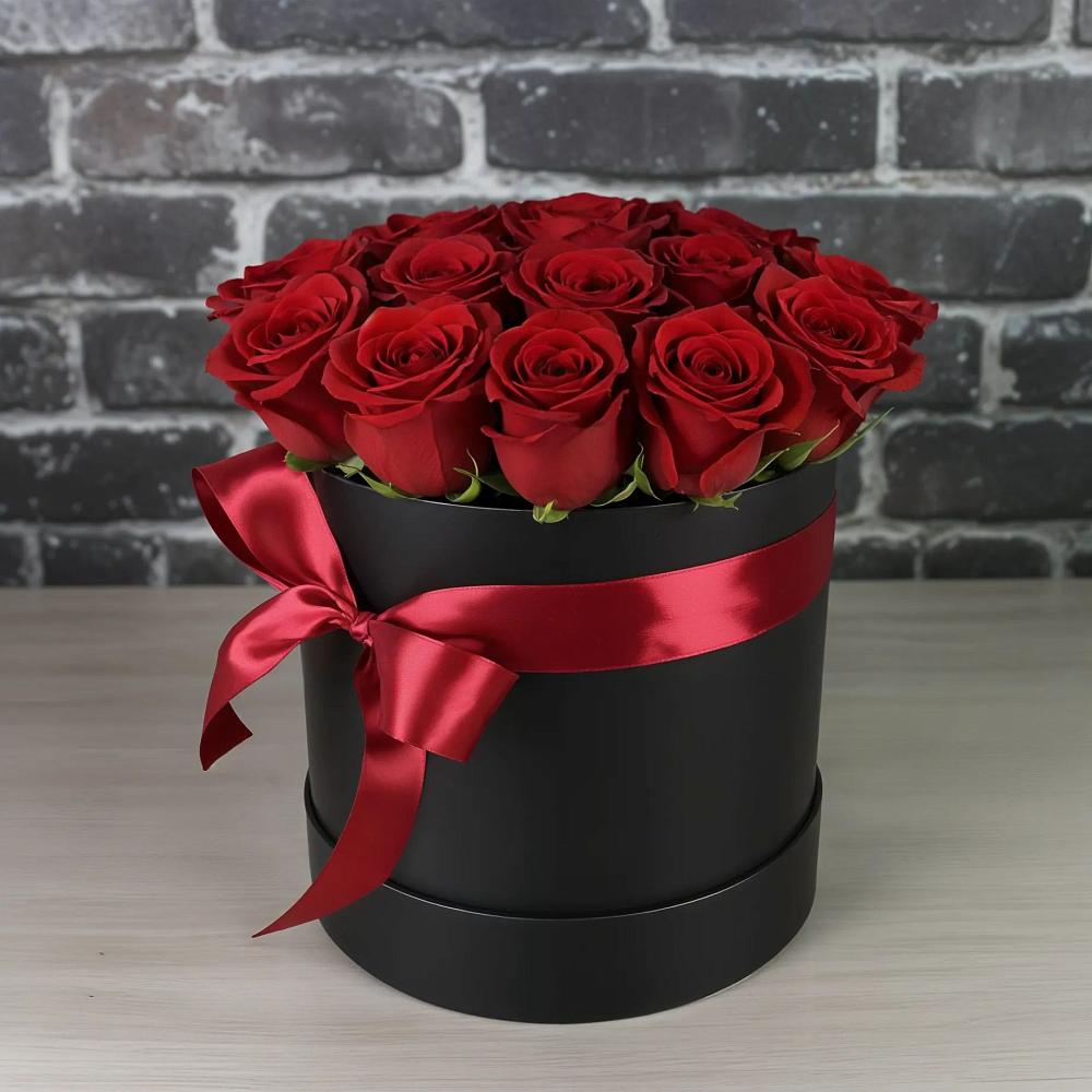 Цветочная композиция из Розы в шляпной коробке в Сретенске